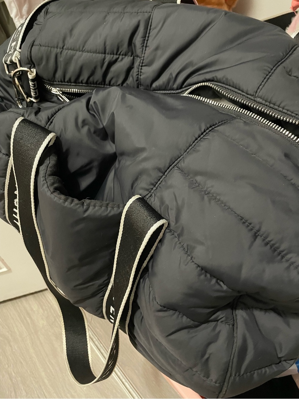 Givenchy Black Duffel With Logo Straps / Matching Set - Picture 8 of 8